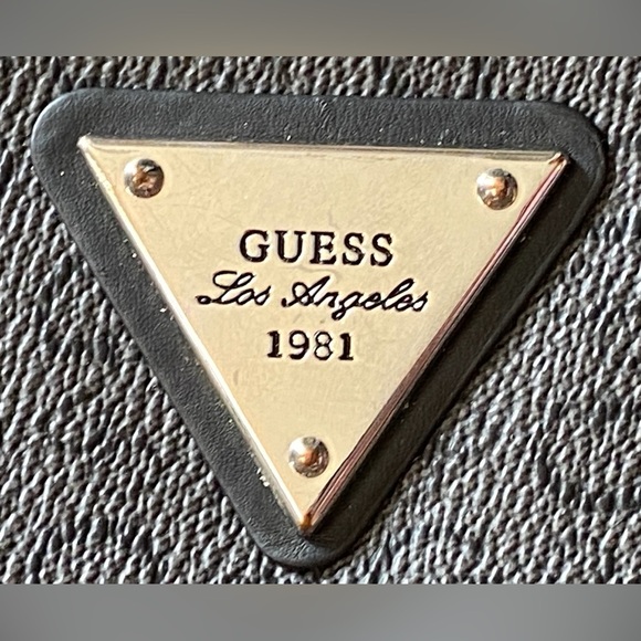 Guess Black Leather Logo Wallet - Picture 2 of 10